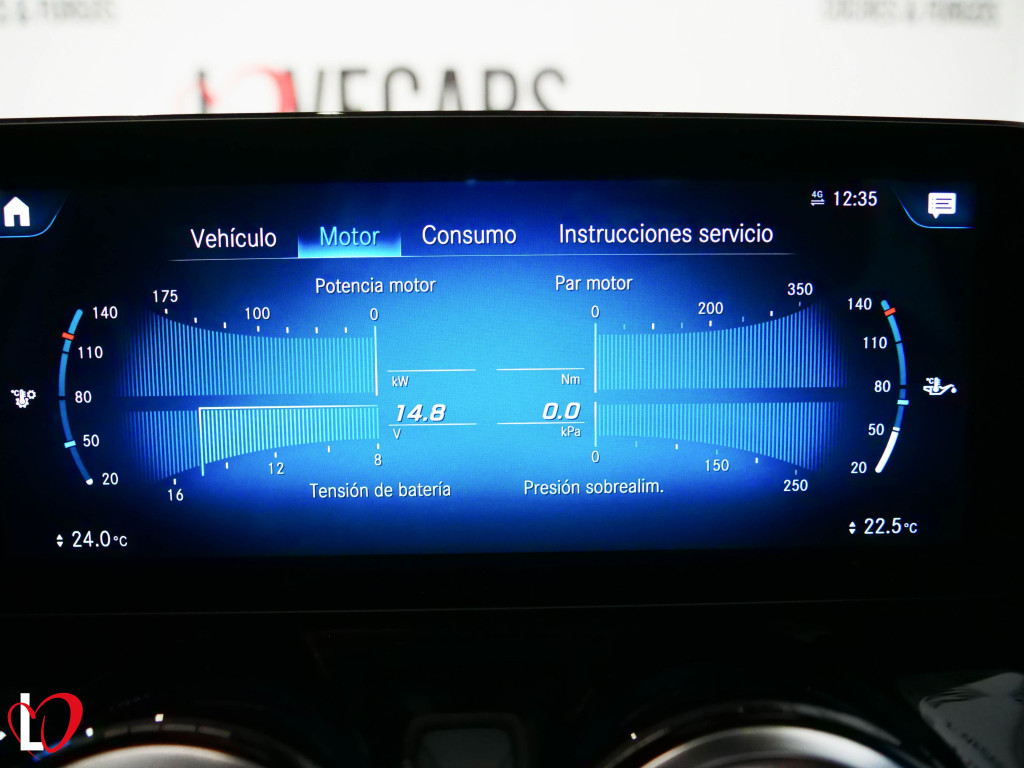 MERCEDES GLA 200 D NUEVO AMG TECHO 150 de segunda mano