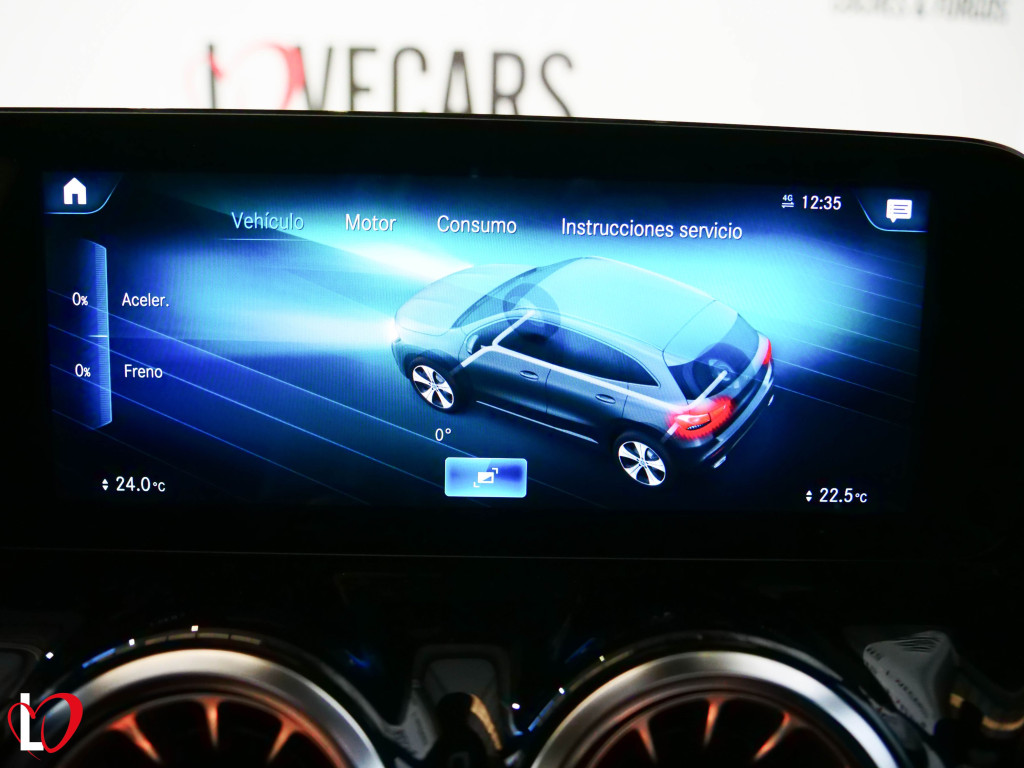 MERCEDES GLA 200 D NUEVO AMG TECHO 150 de segunda mano