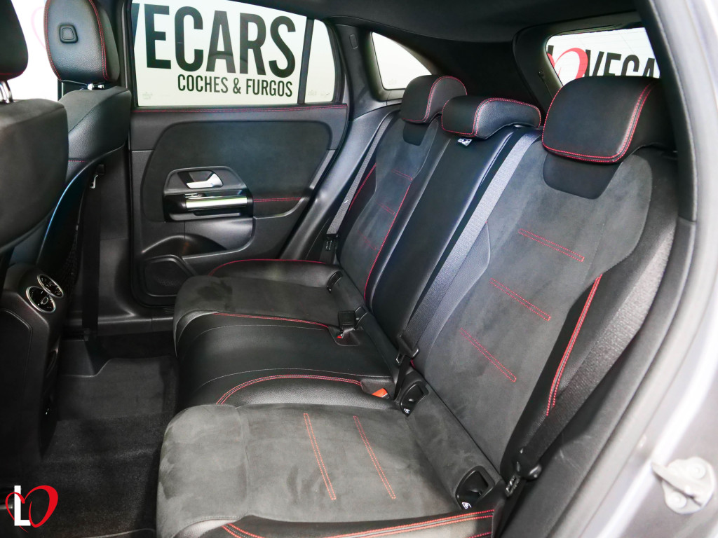 MERCEDES GLA 200 D NUEVO AMG TECHO 150 de segunda mano