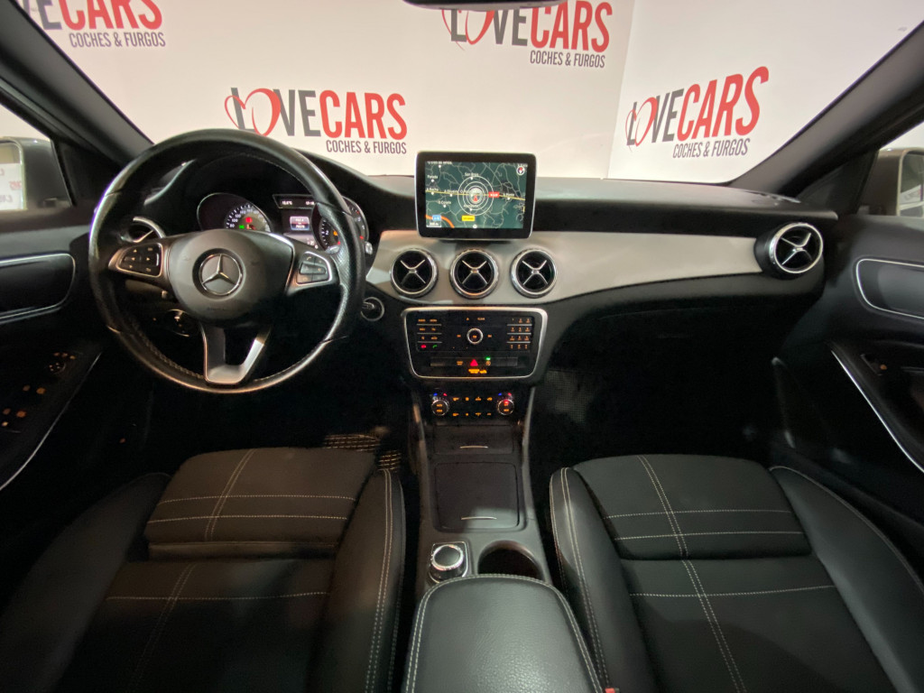 MERCEDES GLA 200 D de segunda mano