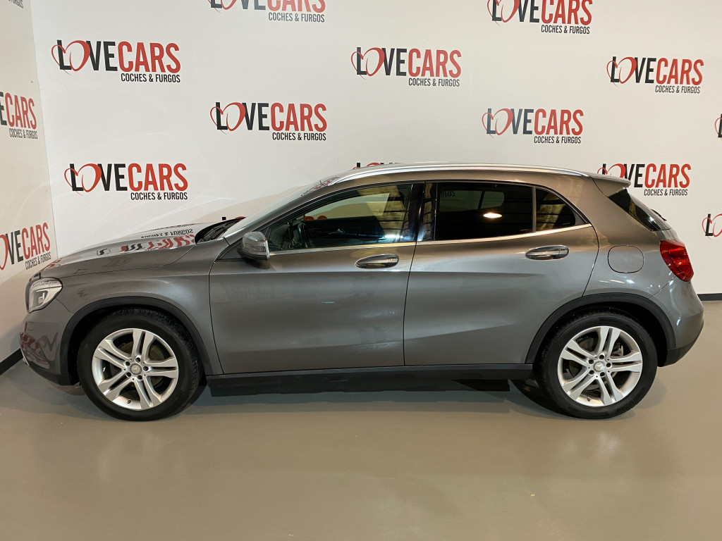 MERCEDES GLA 200 D de segunda mano