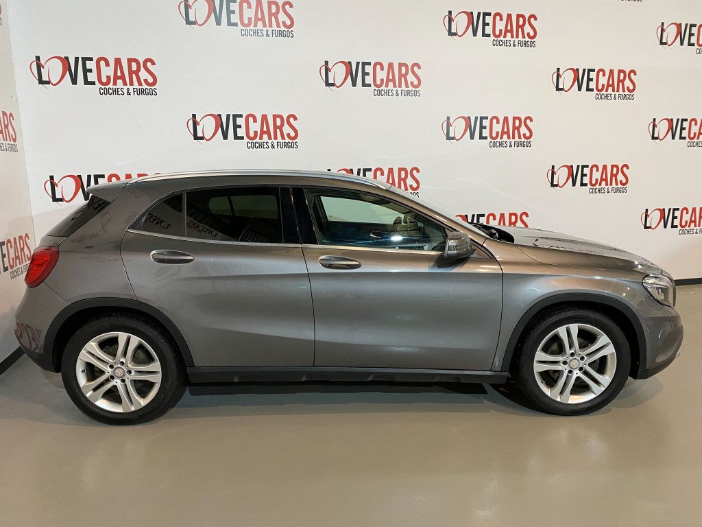 MERCEDES GLA 200 D de segunda mano
