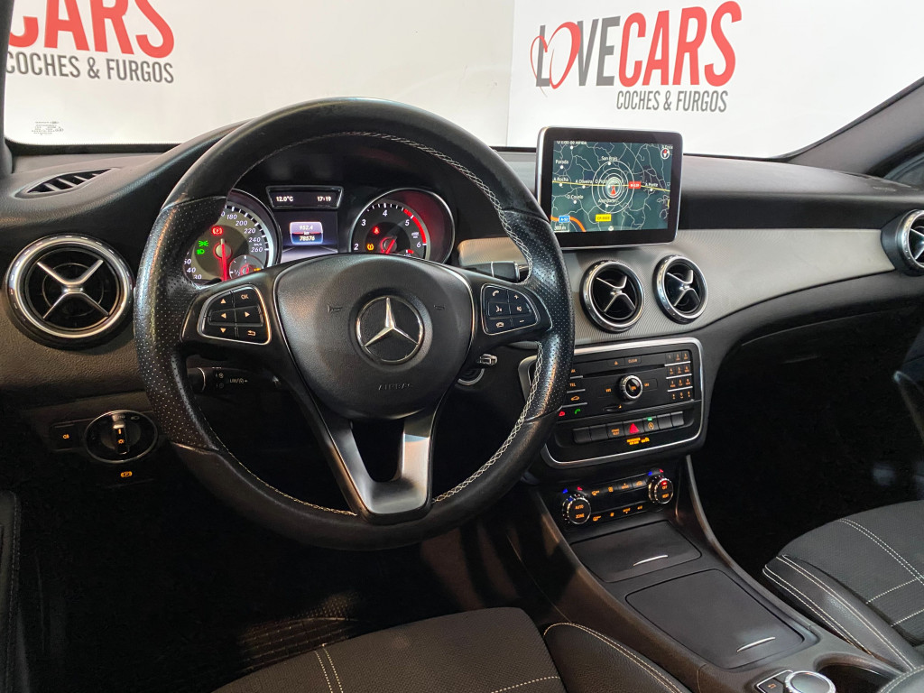 MERCEDES GLA 200 D de segunda mano