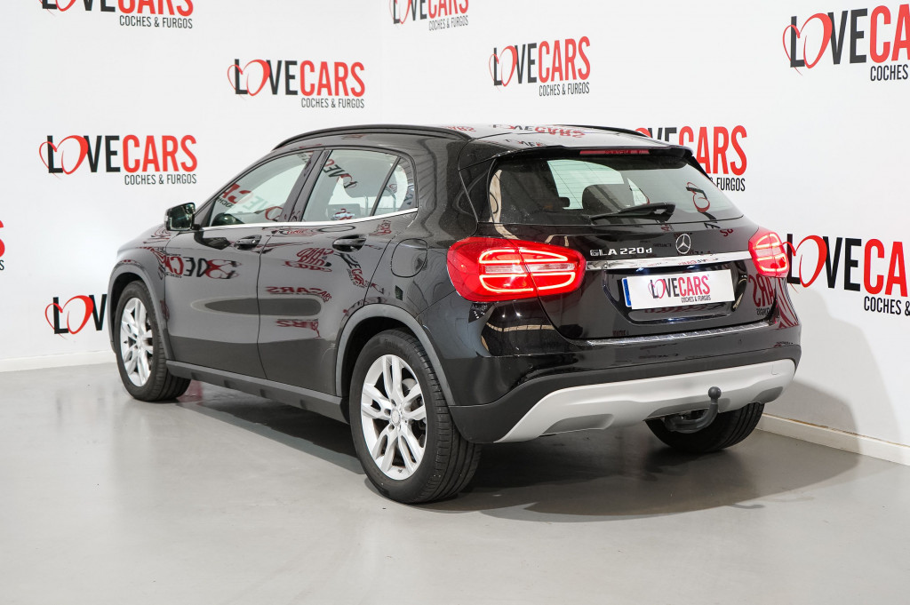 MERCEDES GLA 220 CDI 177 AUTOM. de segunda mano