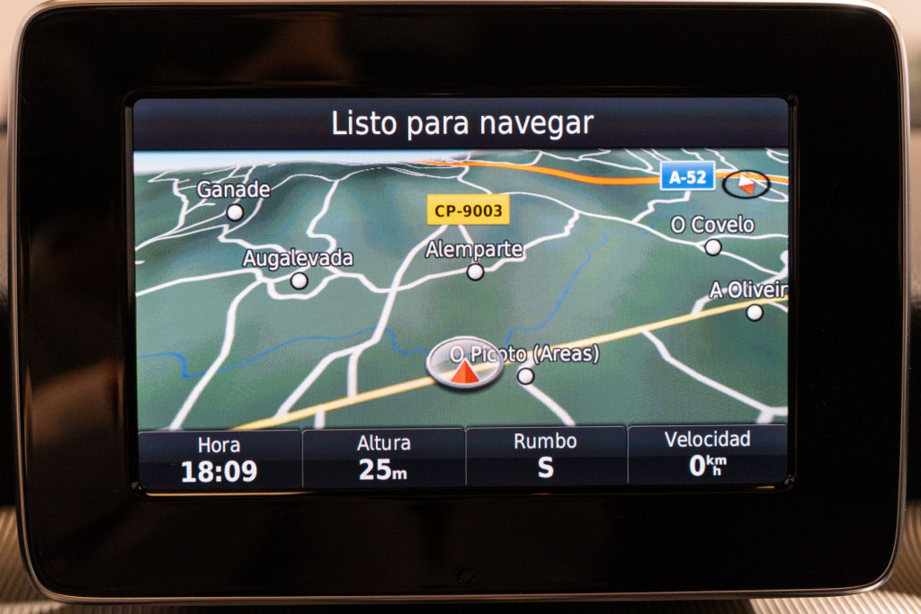 MERCEDES GLA 220 D SPORT AUTOM. 4MATIC TECHO de segunda mano