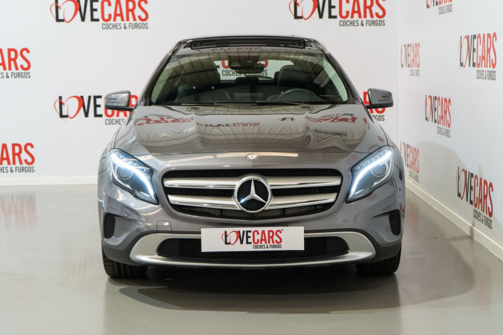 MERCEDES GLA 220 D SPORT AUTOM. 4MATIC TECHO de segunda mano