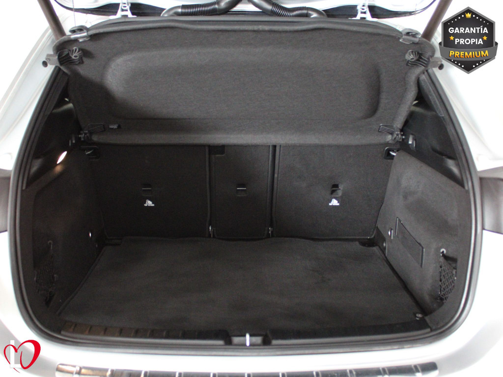 MERCEDES GLA 250 e AMG LINE 220 de segunda mano