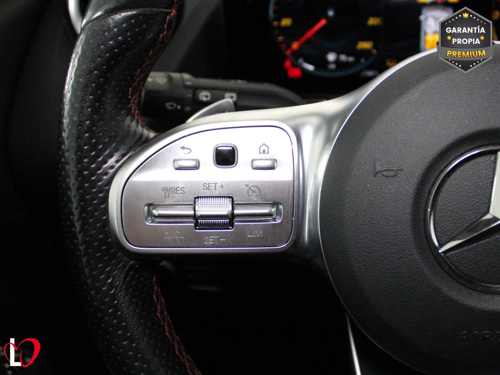MERCEDES GLA 250 e AMG LINE 220 de segunda mano