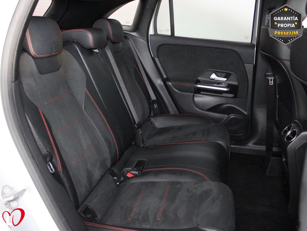 MERCEDES GLA 250 e AMG LINE 220 de segunda mano