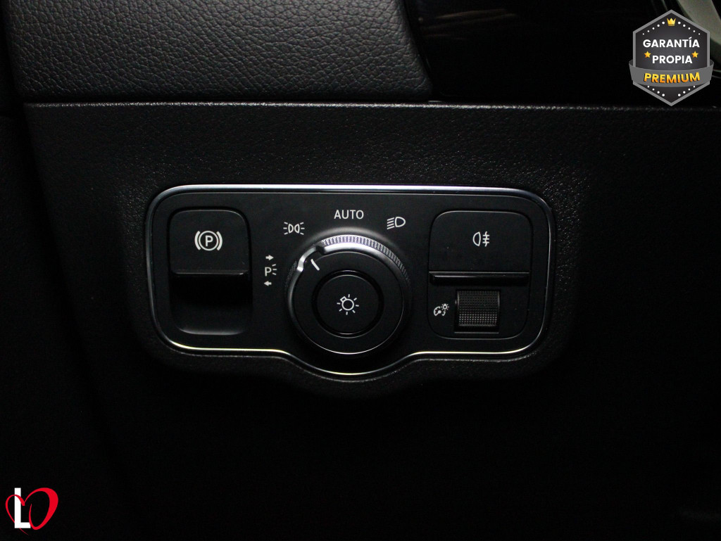 MERCEDES GLA 250 e AMG LINE 220 de segunda mano