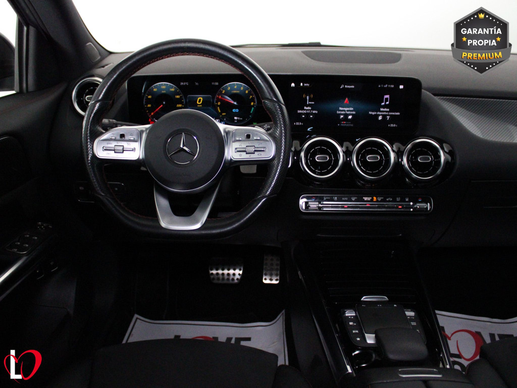 MERCEDES GLA 250 e AMG LINE 220 de segunda mano