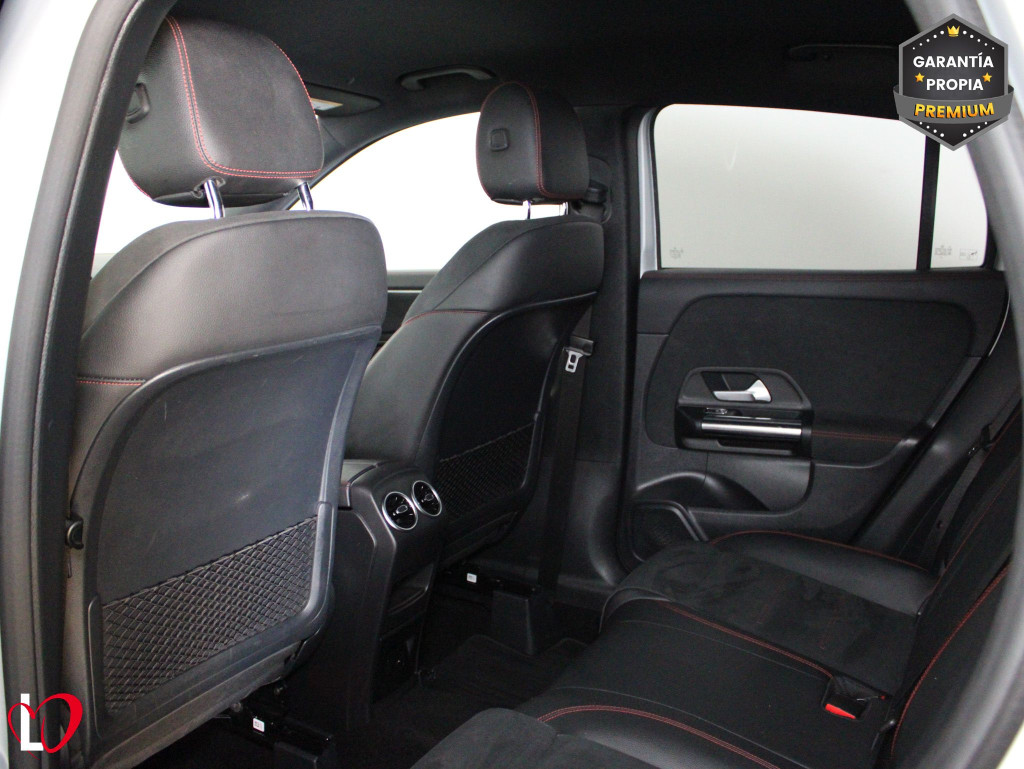 MERCEDES GLA 250 e AMG LINE 220 de segunda mano