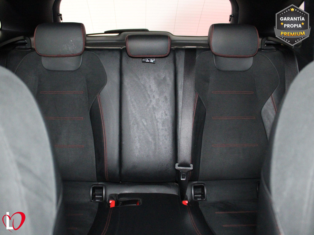 MERCEDES GLA 250 e AMG LINE 220 de segunda mano