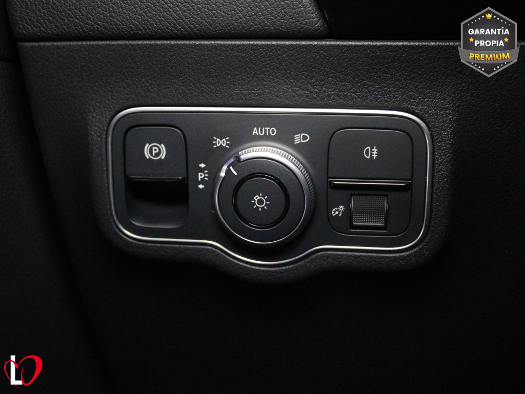 MERCEDES GLA 250 E AMG Line + PAQ PREMIUM 220 de segunda mano MERCEDES GLA 250 E AMG Line + PAQ PREMIUM 220 de segunda mano