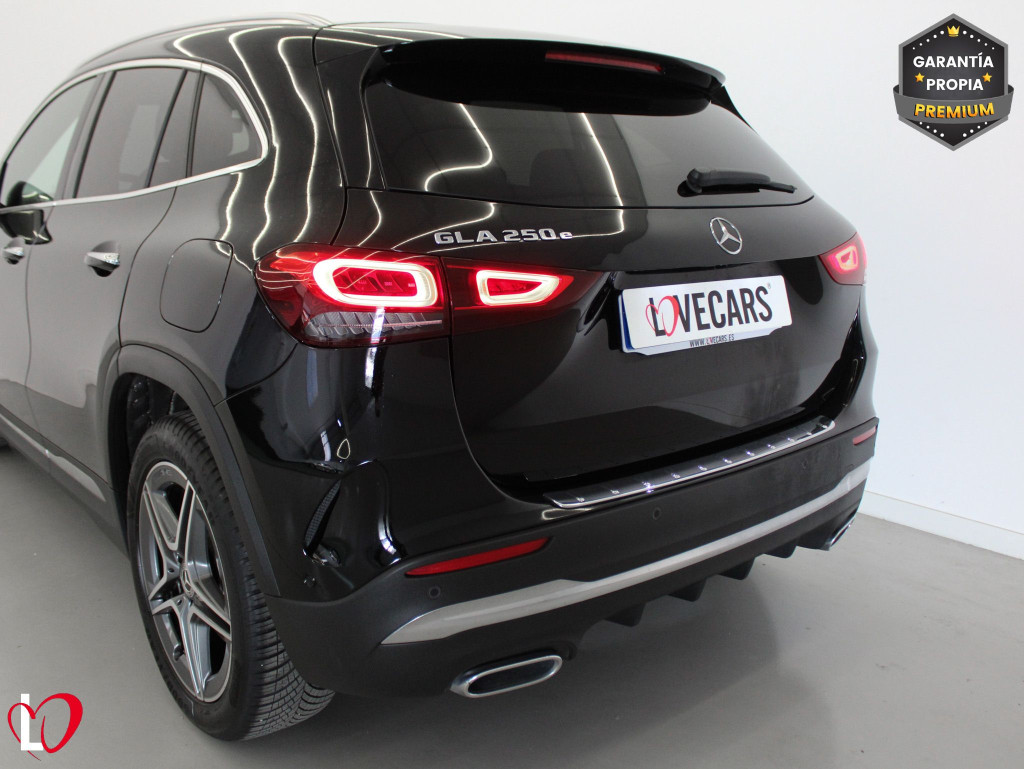 MERCEDES GLA 250 E AMG Line + PAQ PREMIUM 220 de segunda mano MERCEDES GLA 250 E AMG Line + PAQ PREMIUM 220 de segunda mano