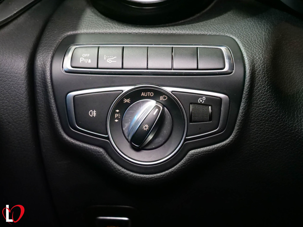 MERCEDES GLC 220 D 4MATIC AMG TECHO PANORÁMICO 170 de segunda mano