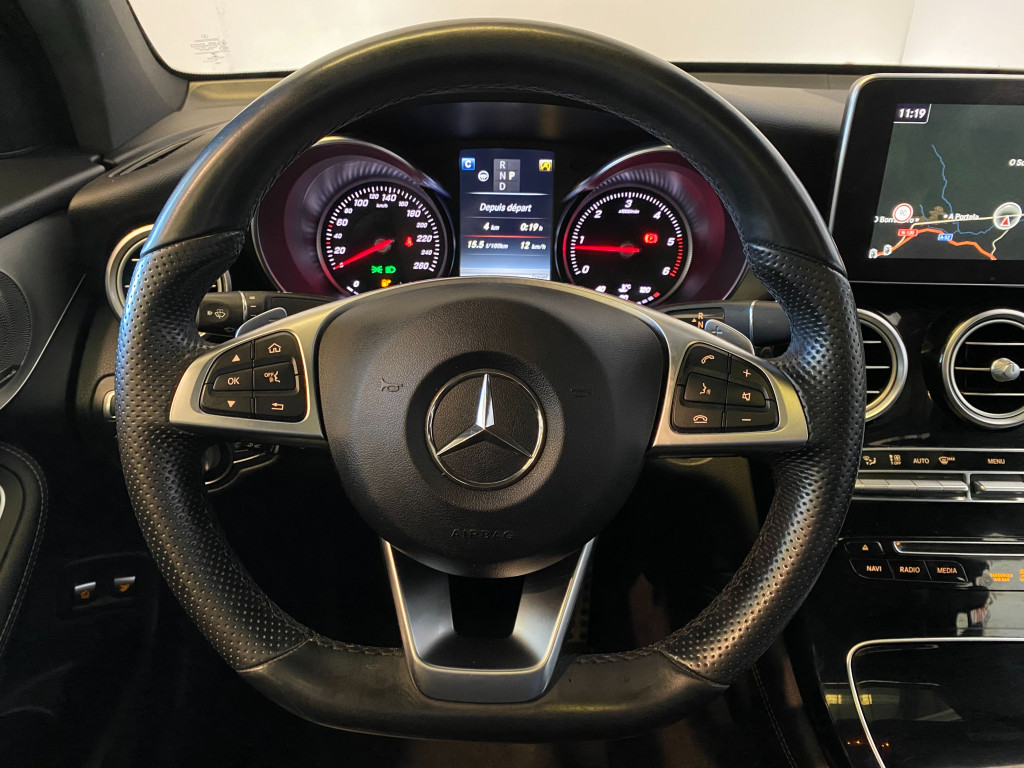 MERCEDES GLC COUPE 250 D 4MATIC AMG TECHO 205CV de segunda mano