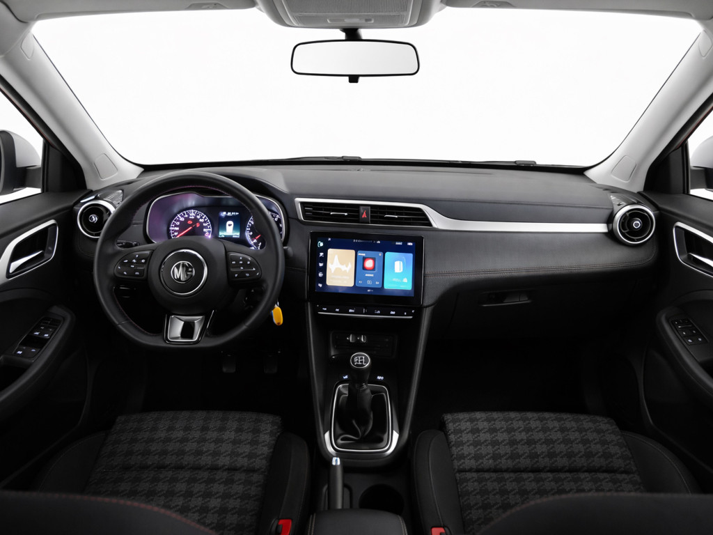 MG ZS 1.5 L CONFORT 106 de segunda mano