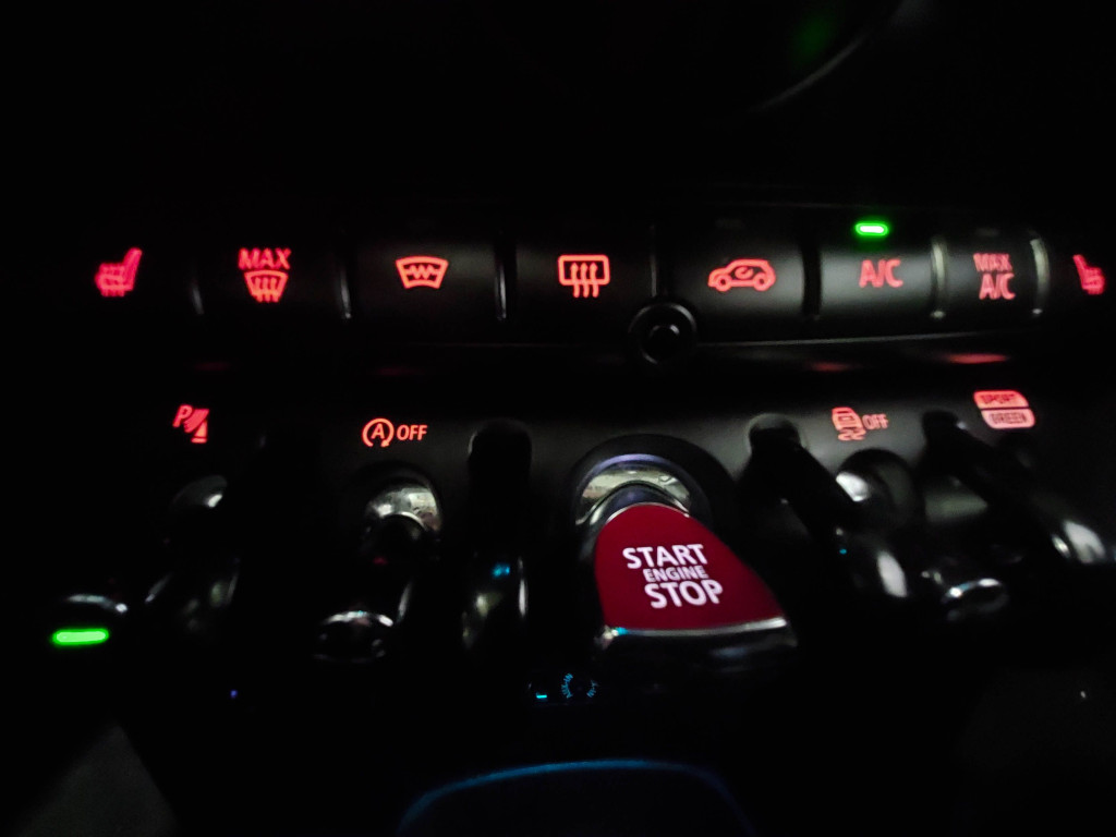 MINI COOPER 2.0 SD AUTO TECHO 170 de segunda mano