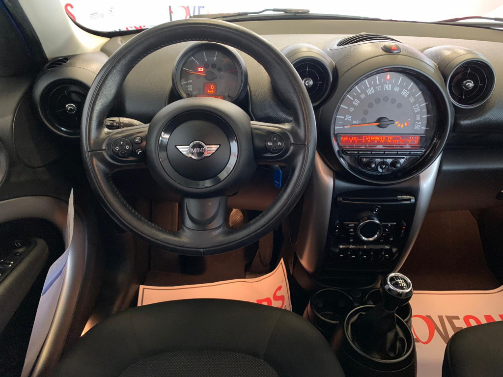 MINI COUNTRYMAN 1.6 COOPER D de segunda mano
