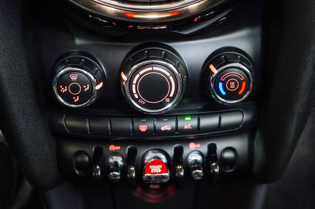 MINI MINI ONE DIESEL 95 de segunda mano