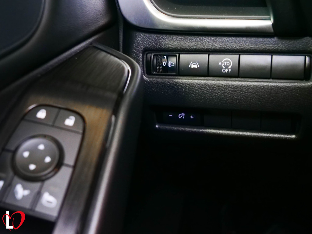 NISSAN QASHQAI 1.3 DIGT HYBRID 140 de segunda mano