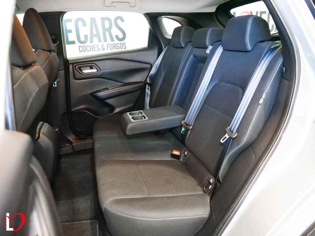 NISSAN QASHQAI 1.3 DIGT HYBRID 140 de segunda mano