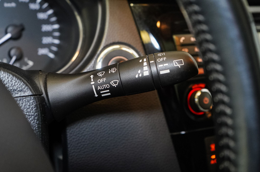 NISSAN QASHQAI 1.5 DCI NCONNECTA TECHO de segunda mano