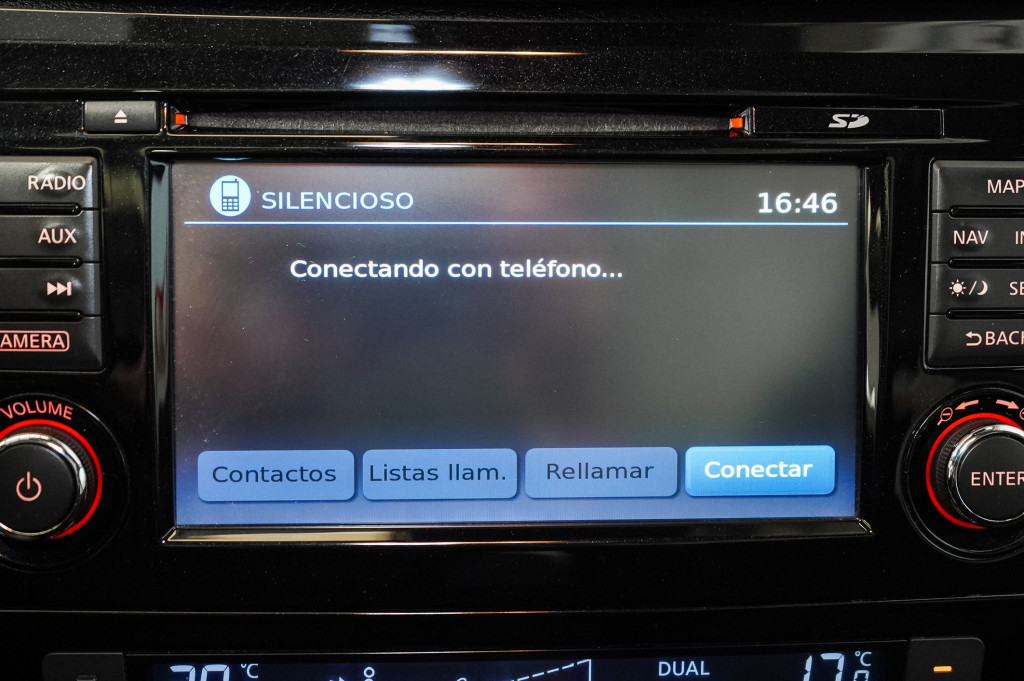 NISSAN QASHQAI 1.5 DCI NCONNECTA TECHO de segunda mano