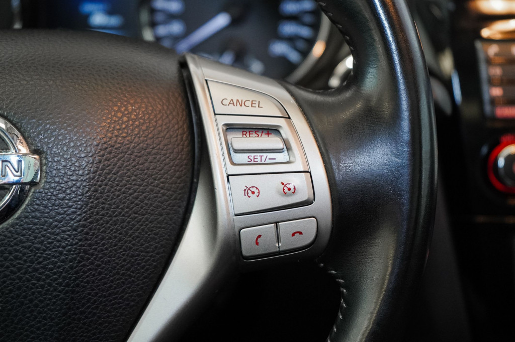 NISSAN QASHQAI 1.5 DCI NCONNECTA TECHO de segunda mano