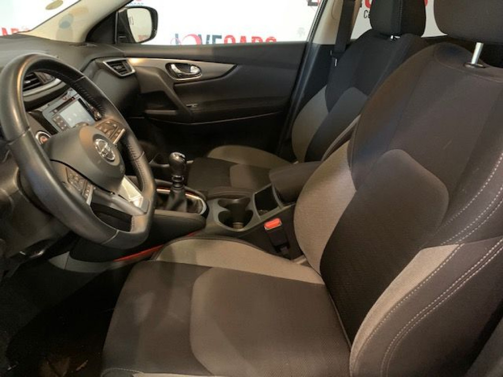 NISSAN QASHQAI 1.6 DCI 130CV N-CONNECTA de segunda mano