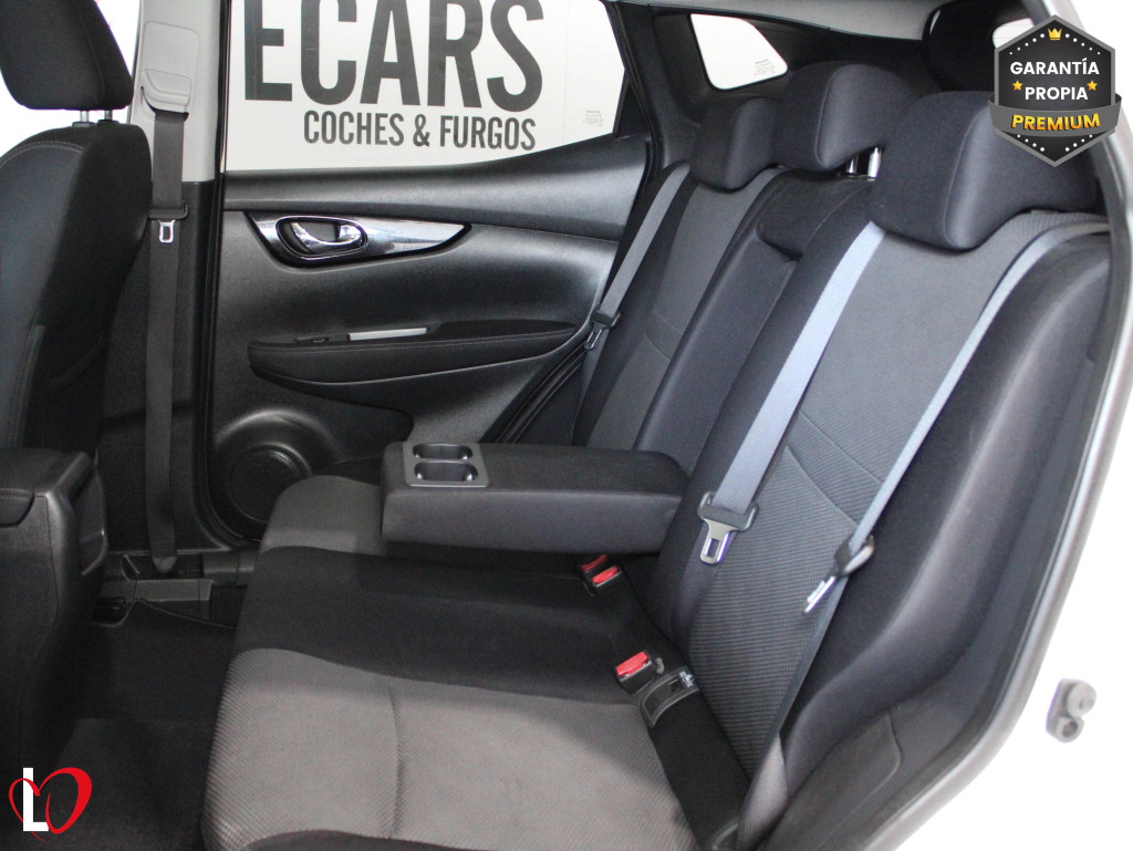 NISSAN QASHQAI 1.6 DCI AUTO N-CONECTA TECHO 130 de segunda mano