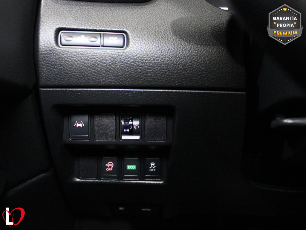 NISSAN QASHQAI 1.6 DCI AUTO N-CONECTA TECHO 130 de segunda mano
