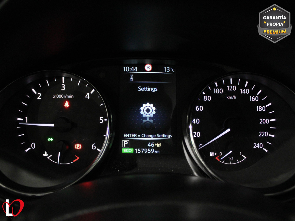 NISSAN QASHQAI 1.6 DCI AUTO N-CONECTA TECHO 130 de segunda mano