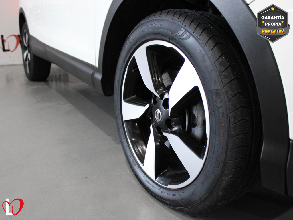NISSAN QASHQAI 1.6 DCI AUTO N-CONECTA TECHO 130 de segunda mano