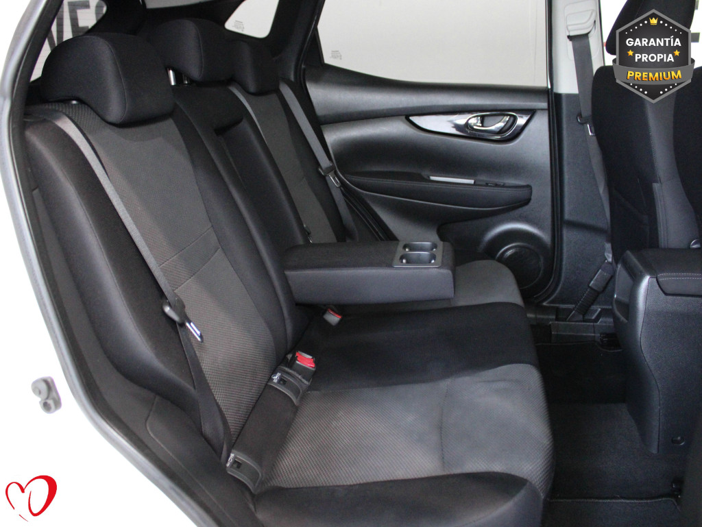 NISSAN QASHQAI 1.6 DCI AUTO N-CONECTA TECHO 130 de segunda mano