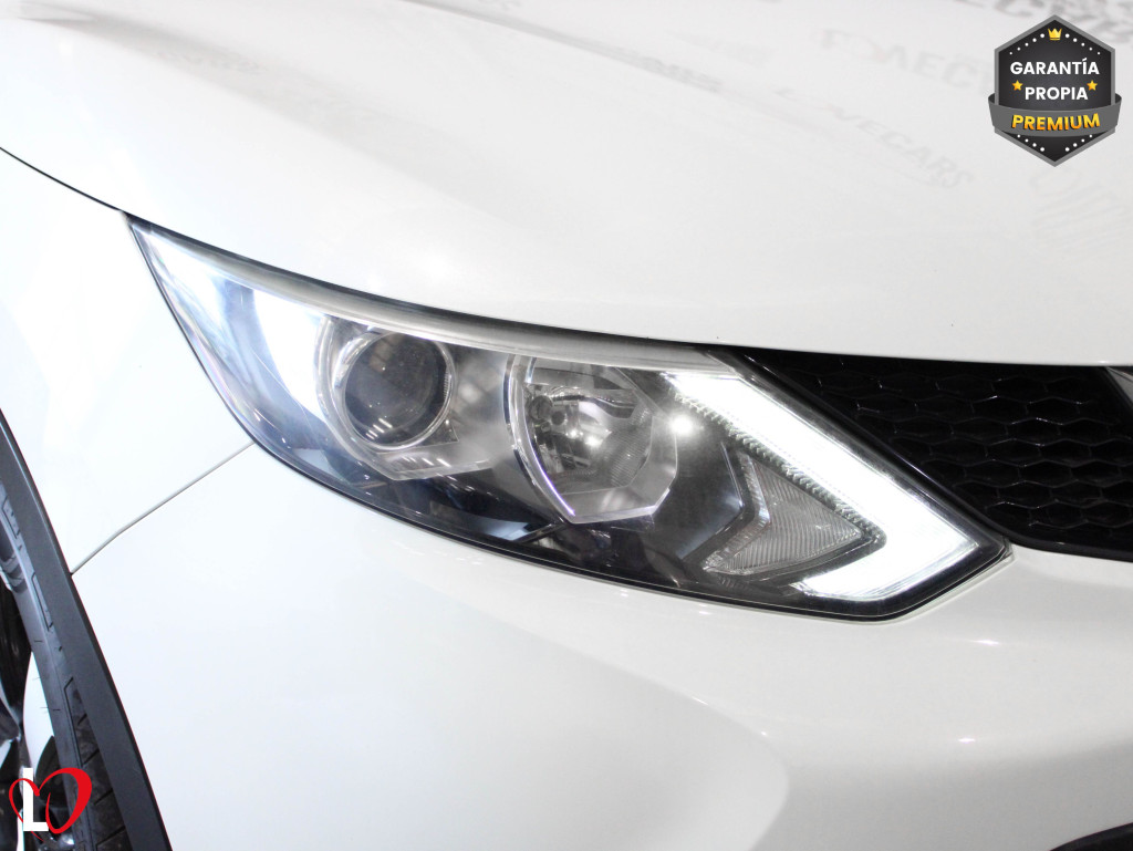 NISSAN QASHQAI 1.6 DCI AUTO N-CONECTA TECHO 130 de segunda mano