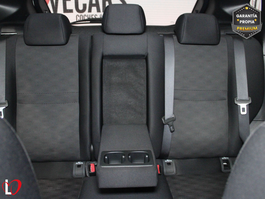 NISSAN QASHQAI 1.6 DCI AUTO N-CONECTA TECHO 130 de segunda mano