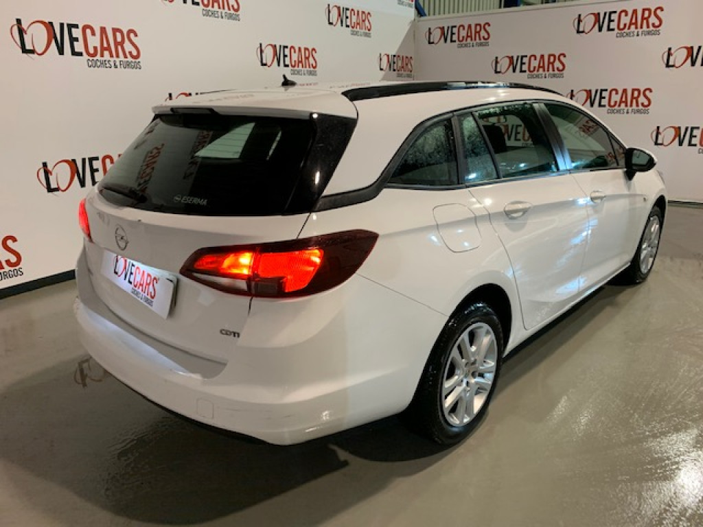 OPEL ASTRA 1.6 CDTI ST SELECTIVE SPORTS TOURER 110CV de segunda mano