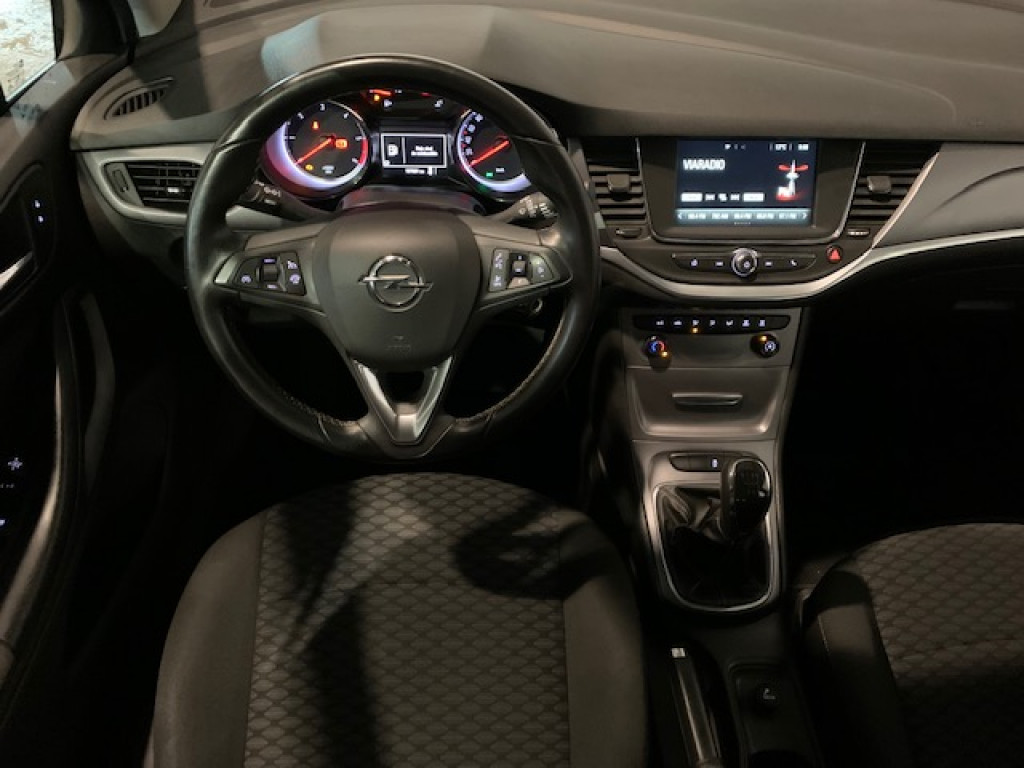 OPEL ASTRA 1.6 CDTI ST SELECTIVE SPORTS TOURER 110CV de segunda mano