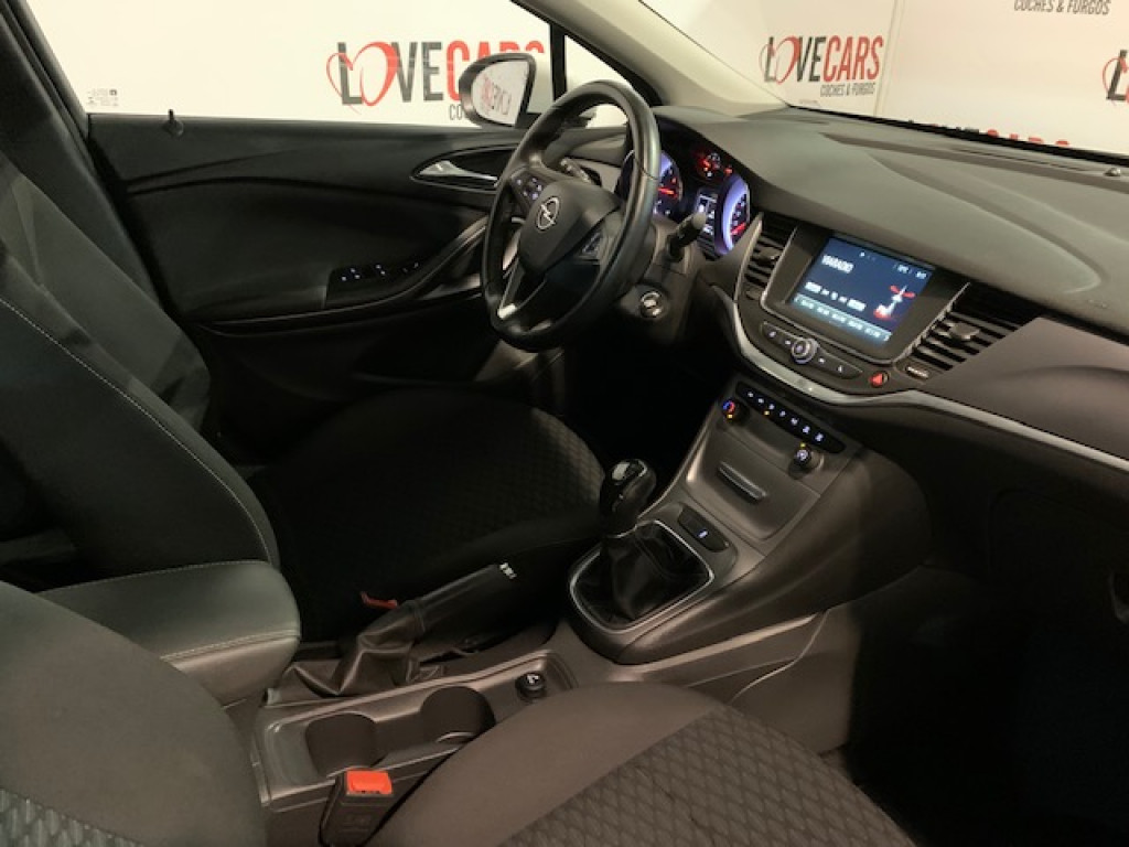 OPEL ASTRA 1.6 CDTI ST SELECTIVE SPORTS TOURER 110CV de segunda mano