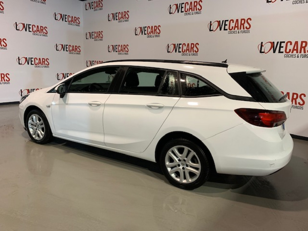 OPEL ASTRA 1.6 CDTI ST SELECTIVE SPORTS TOURER 110CV de segunda mano