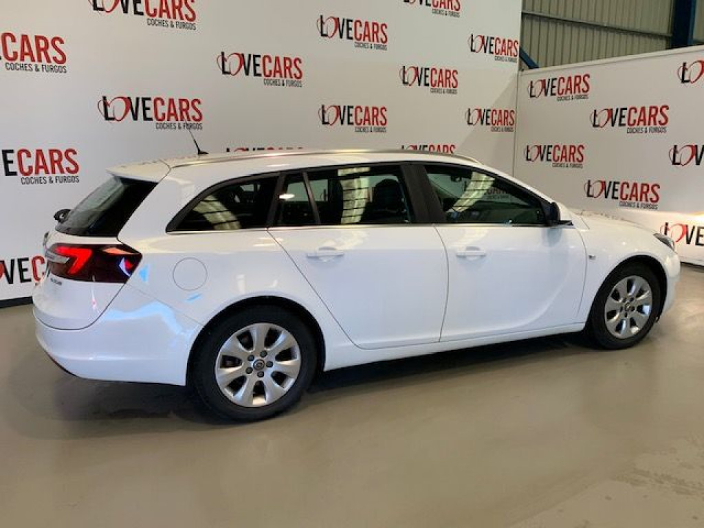 OPEL INSIGNIA 2.0 CDTI FAMILIAR S&S ECOFLEX BUSINESS 140CV de segunda mano