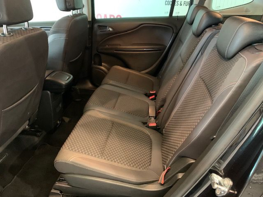 OPEL ZAFIRA 1,6 CDTI TOURER S&S EXCELLENCE GPS 136CV 6VEL de segunda mano