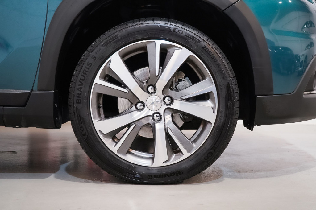 PEUGEOT 2008 1.6 BLUEHDI 120 ALLURE de segunda mano