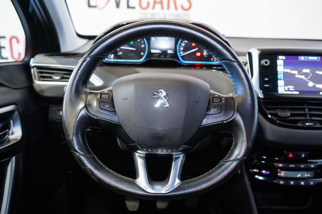 PEUGEOT 2008 1.6 BLUEHDI 120 ALLURE de segunda mano