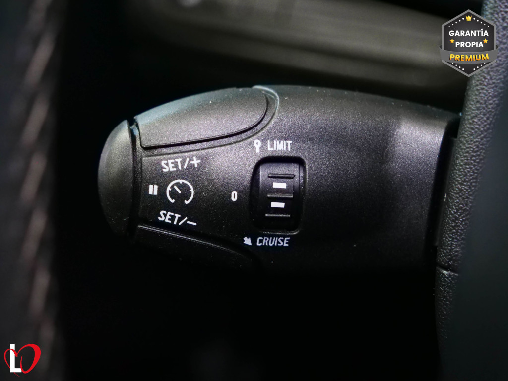 PEUGEOT 2008 1.6 BlueHDI ALLURE 100 de segunda mano