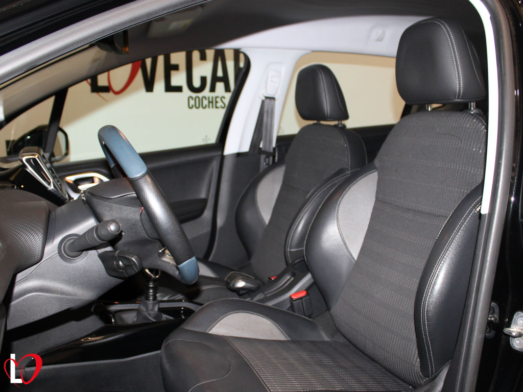 PEUGEOT 2008 1.6 BLUEHDI ALLURE 120 de segunda mano