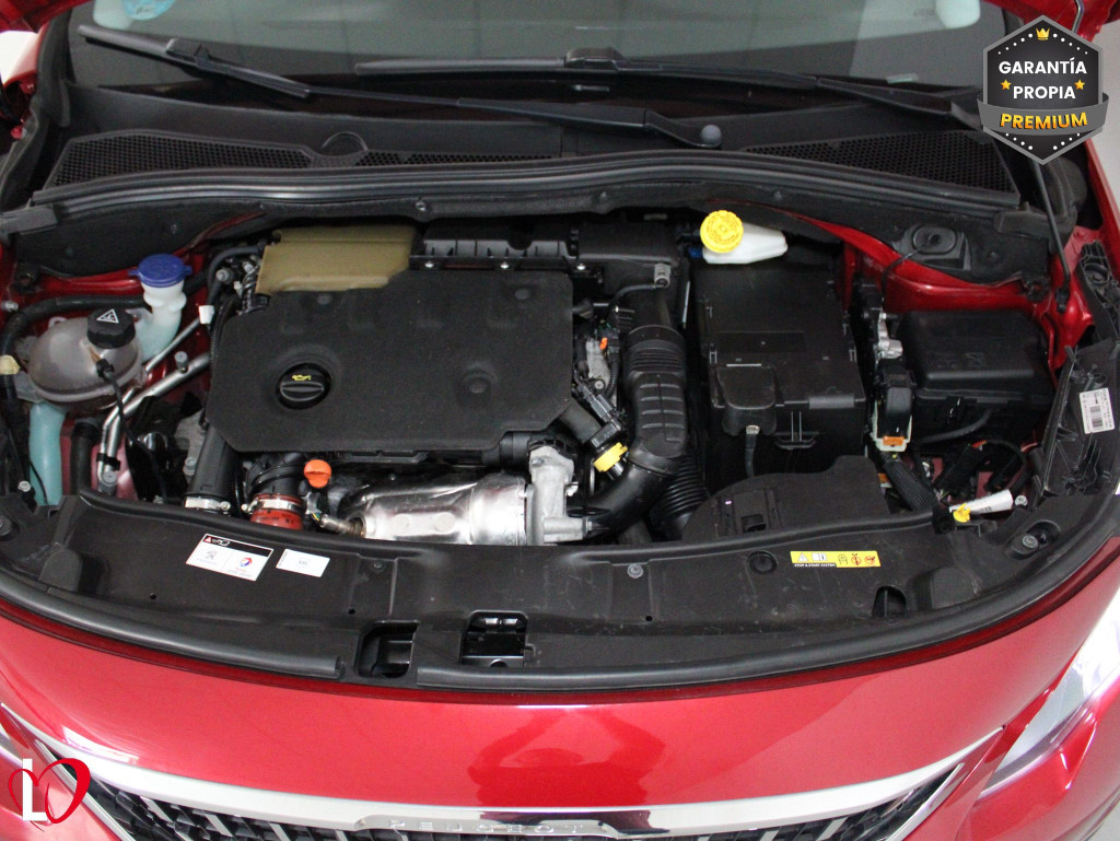 PEUGEOT 2008 BlueHDI S&S ALLURE 100 de segunda mano