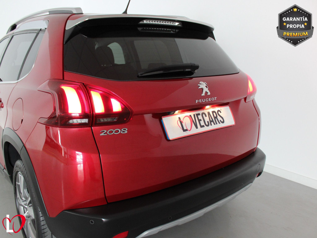 PEUGEOT 2008 BlueHDI S&S ALLURE 100 de segunda mano